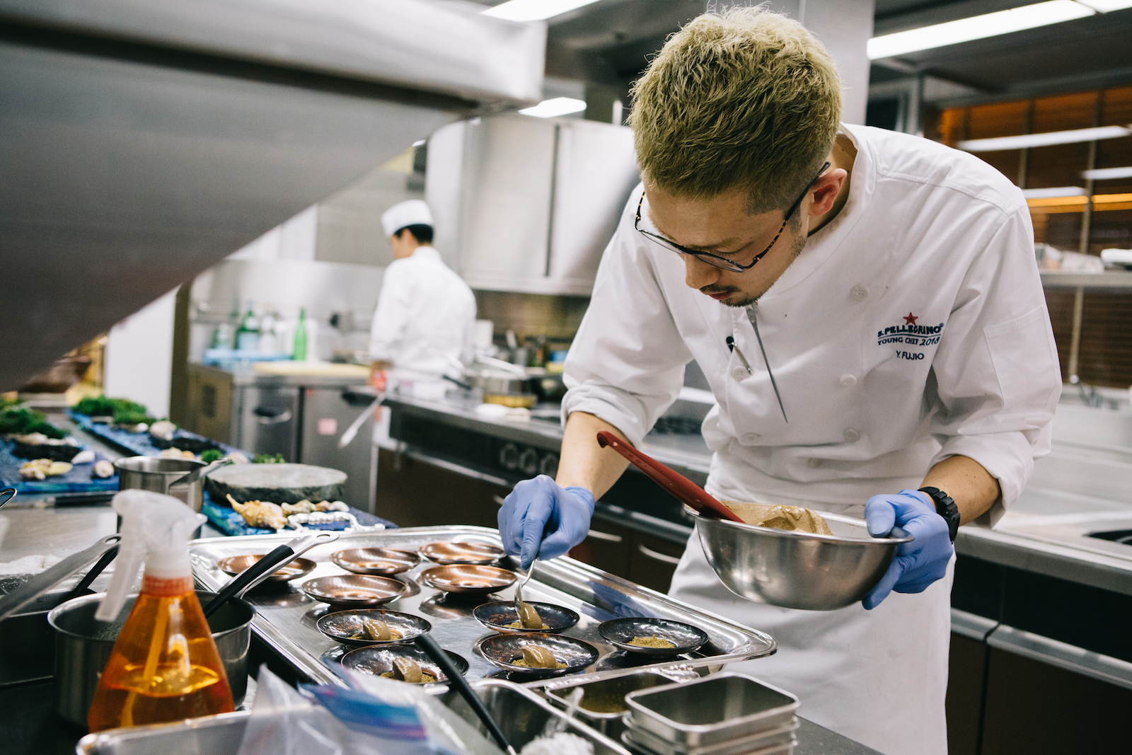 Young chef. Молодой шеф повар. Европейский шеф. Шеф повар Турандот.