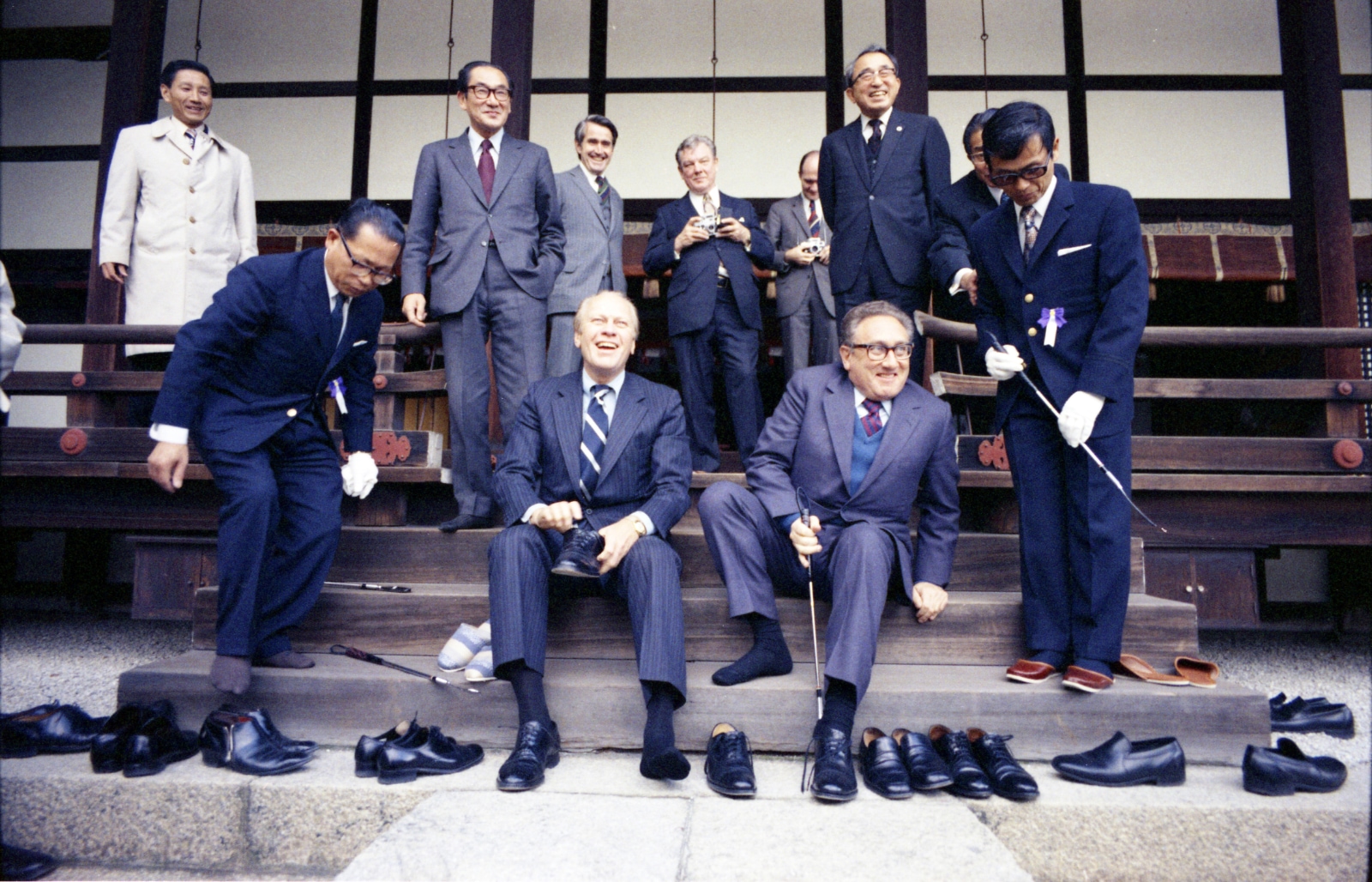 Ford-Kissenger-Nijo-Castle_US-National-Archives-and-Records-Administration-WHPO.jpg