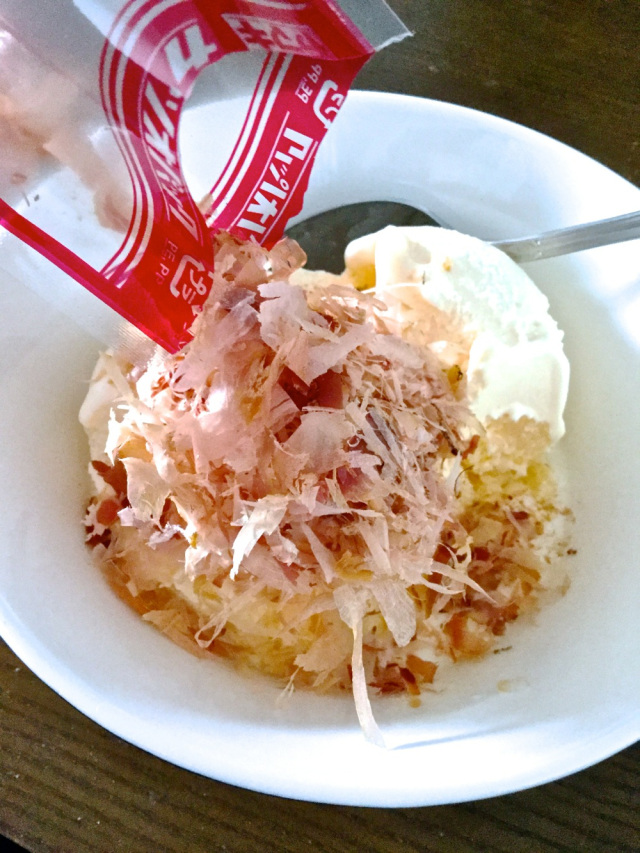 ice-cream-katsuoboshi-bonito-flake-luxury-taste-test-review-6.jpg