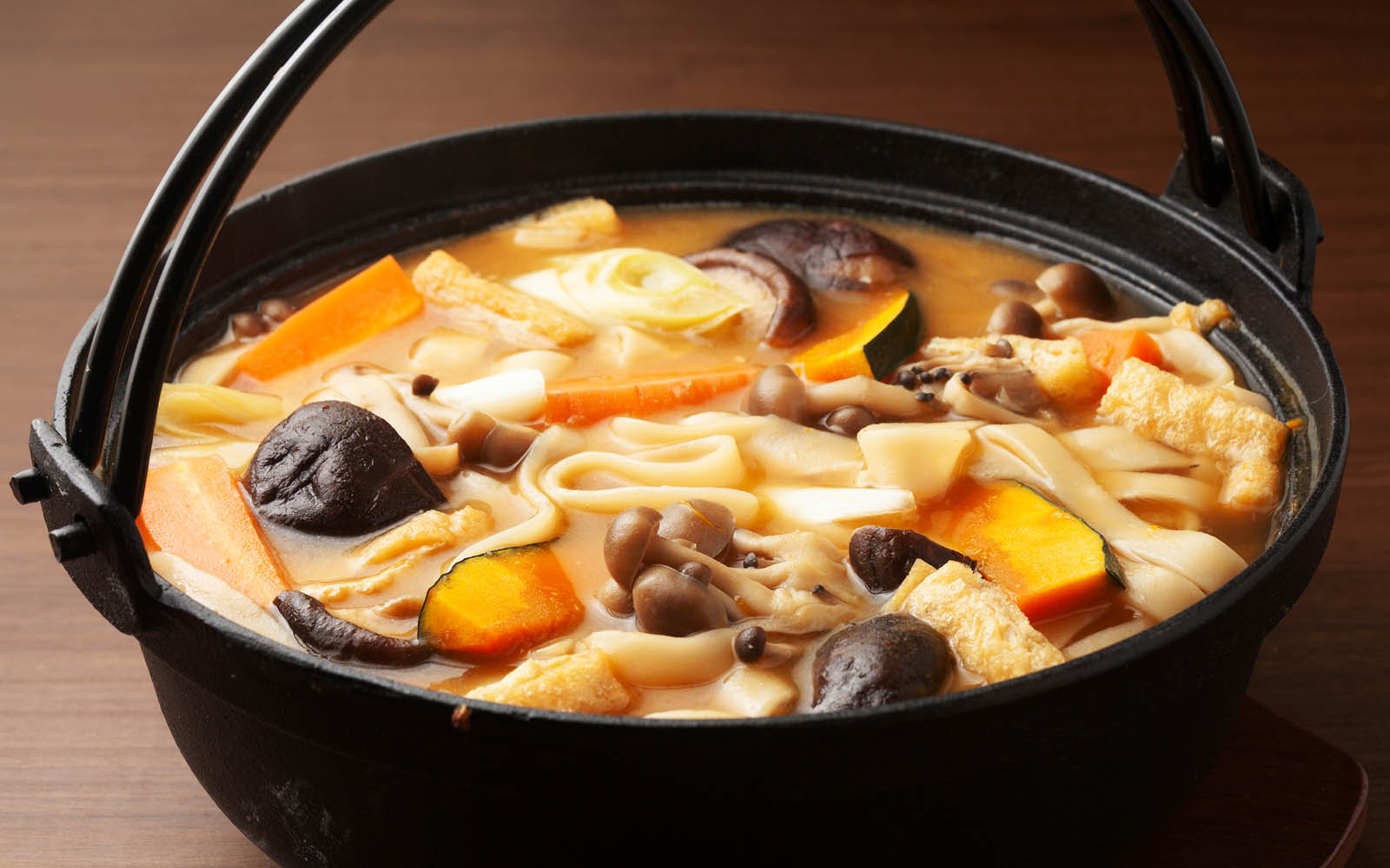 Traditional Japanese Hot Pot Dishes to Enjoy in Winter - Globalkitchen Japan