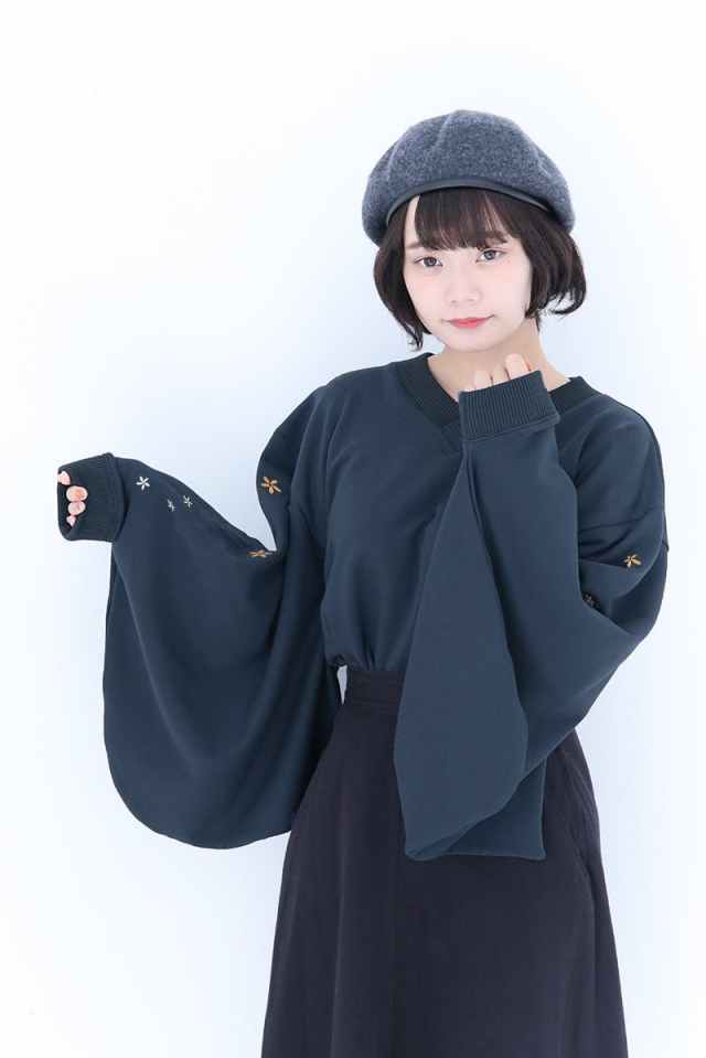 long-sleeved-kimono-sweater-furisode-jumper-top-sweatshirt-mens-womens-fashion-japan-japanese-makuake-9.jpg